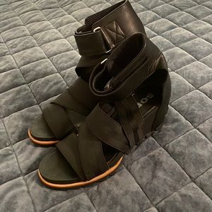 Sorel sandals